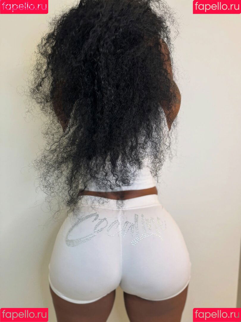 qewdi Onlyfans Photo Gallery 