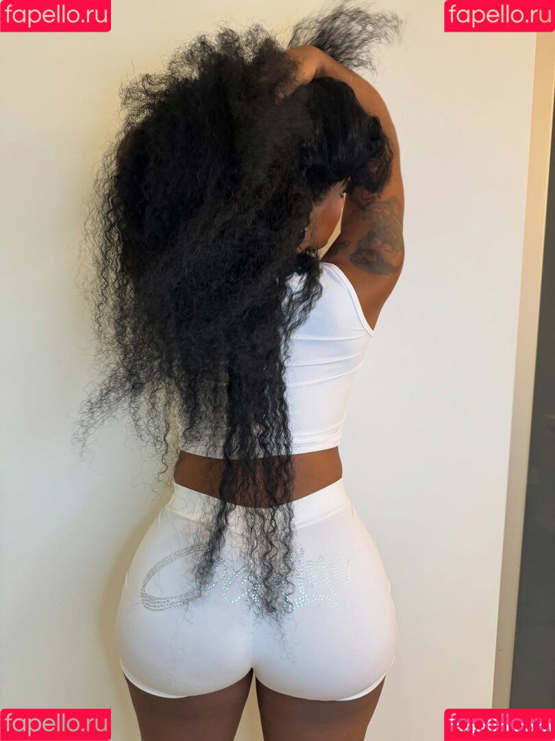 qewdi Onlyfans Photo Gallery 