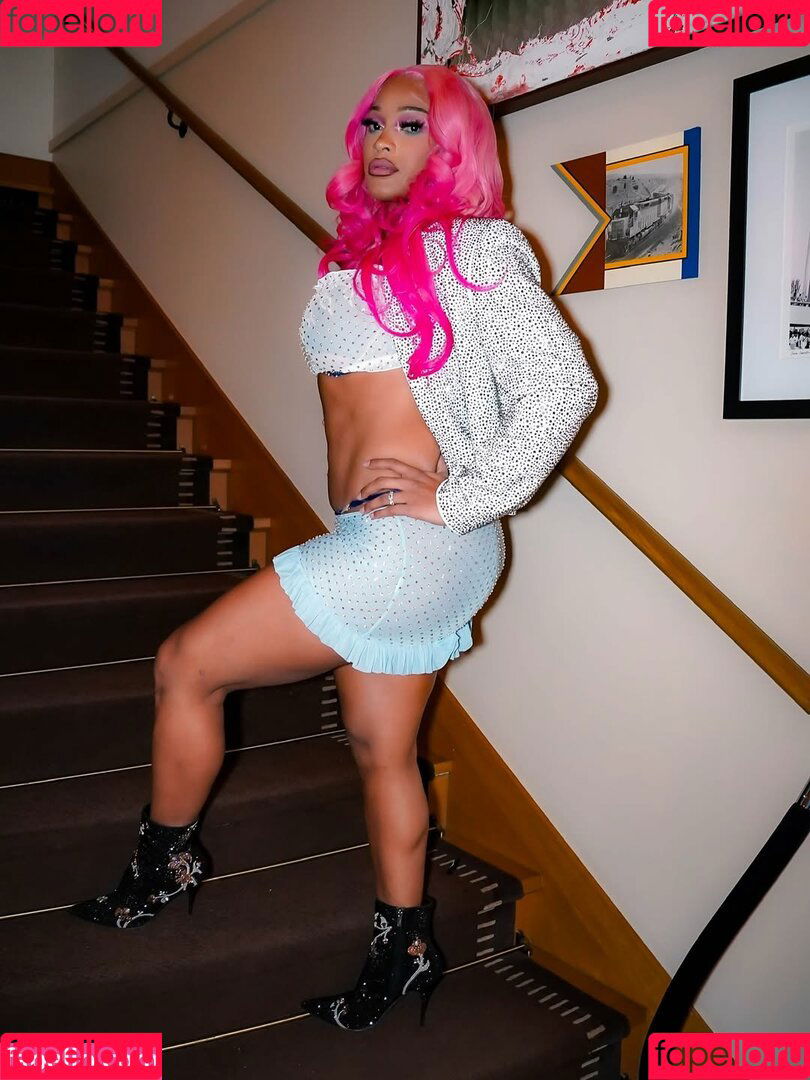 qewdi Onlyfans Photo Gallery 