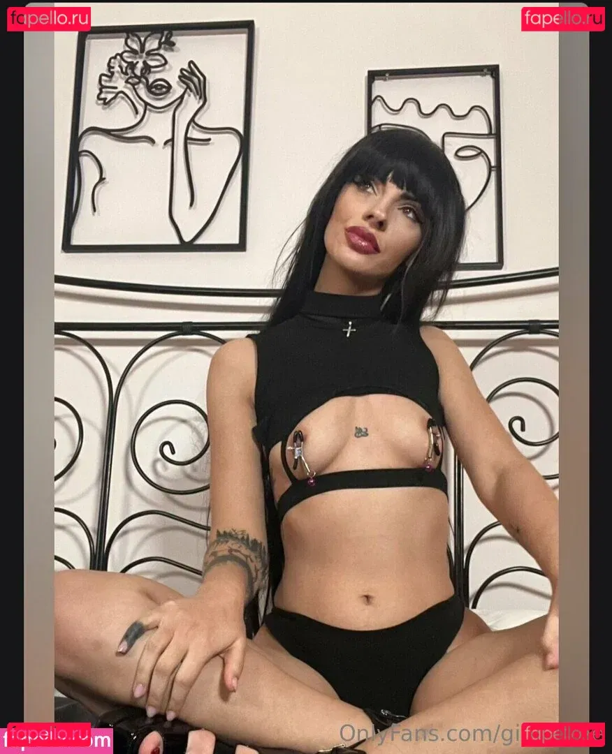 giuliafree Onlyfans Photo Gallery 