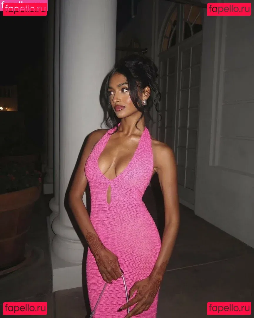 Kaaviya Sambasivam Onlyfans Photo Gallery 