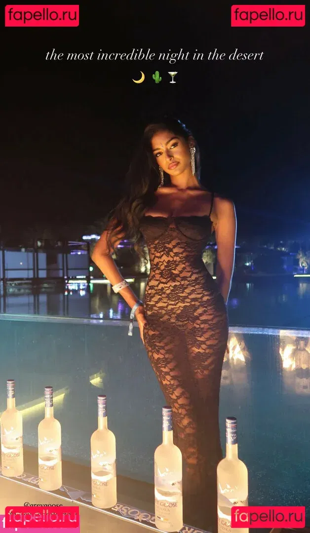 Kaaviya Sambasivam Onlyfans Photo Gallery 