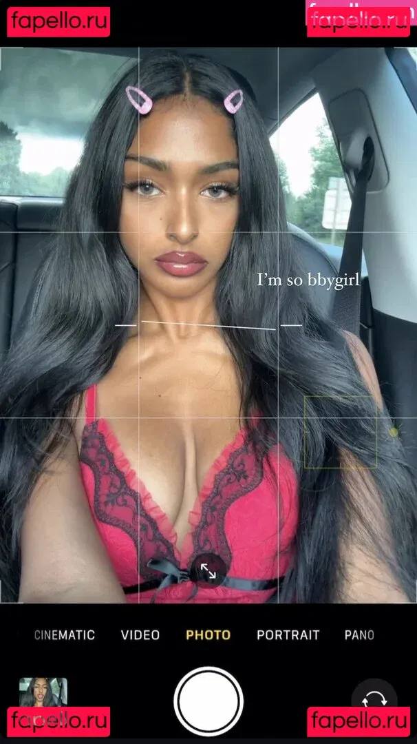 Kaaviya Sambasivam Onlyfans Photo Gallery 