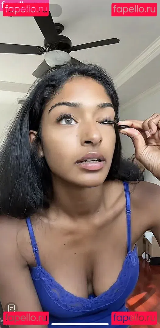 Kaaviya Sambasivam Onlyfans Photo Gallery 