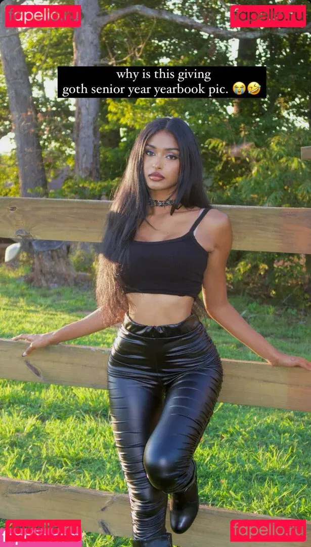 Kaaviya Sambasivam Onlyfans Photo Gallery 