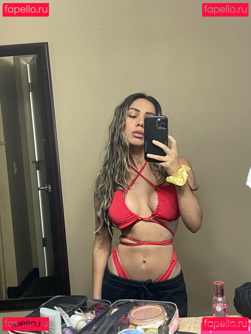 Gurneet Dosanjh Nude Onlyfans Photo 37