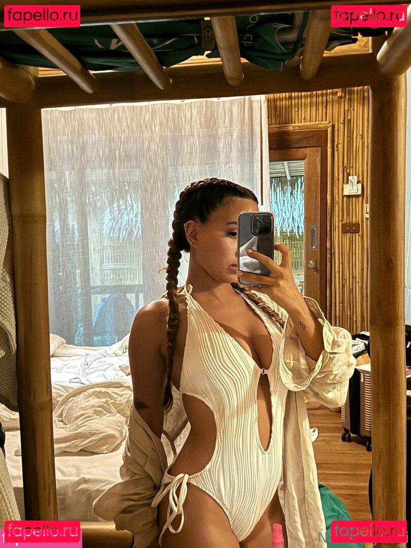 Gurneet Dosanjh Nude Onlyfans Photo 21