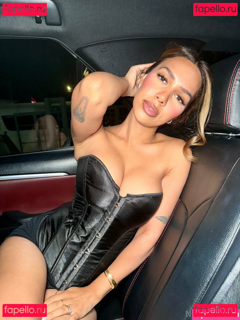 Gurneet Dosanjh Nude Onlyfans Photo 18