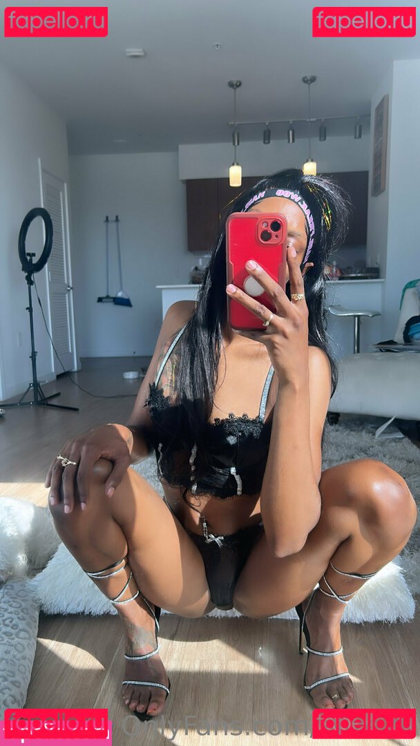 allucaneatwoo Nude Onlyfans Photo 15