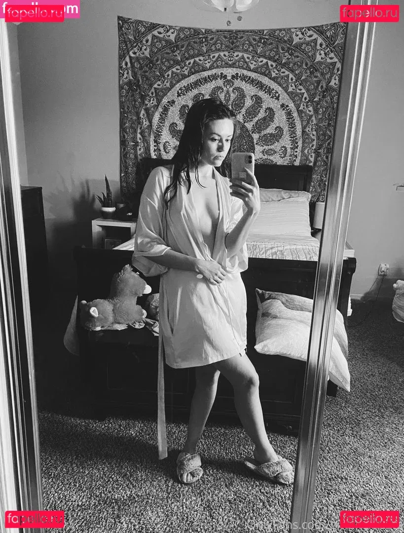 girloncinema Onlyfans Photo Gallery 