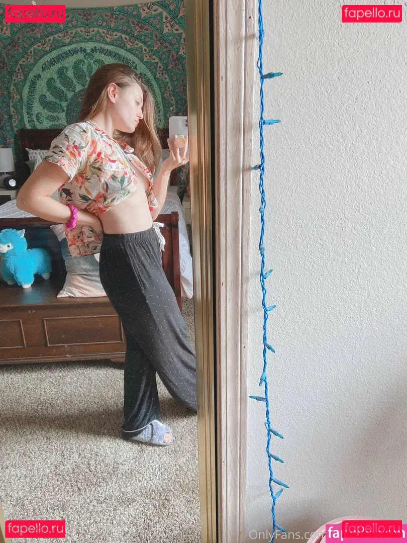 girloncinema Onlyfans Photo Gallery 