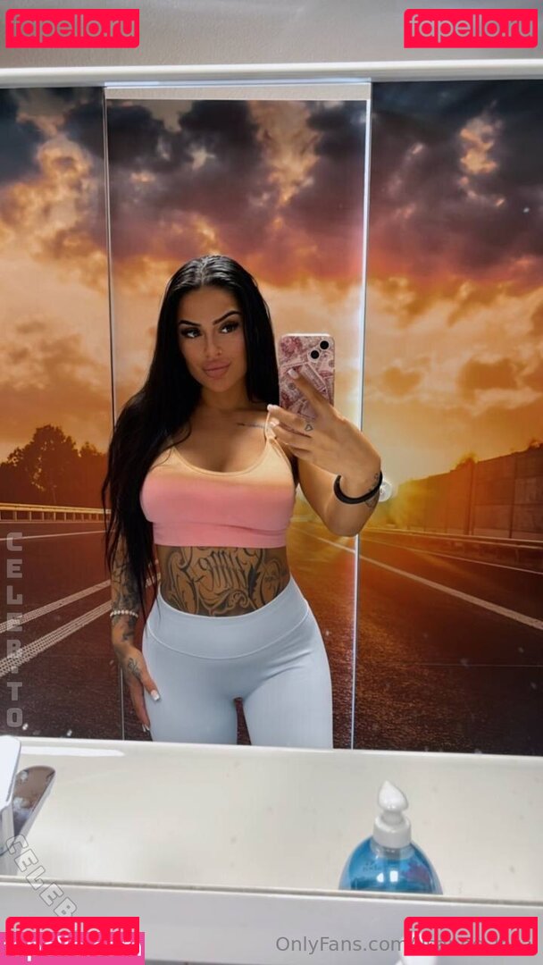 Lisanne Loca Nude Onlyfans Photo 24