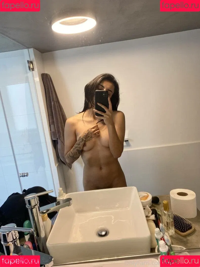 Mars Aguirre Onlyfans Photo Gallery 