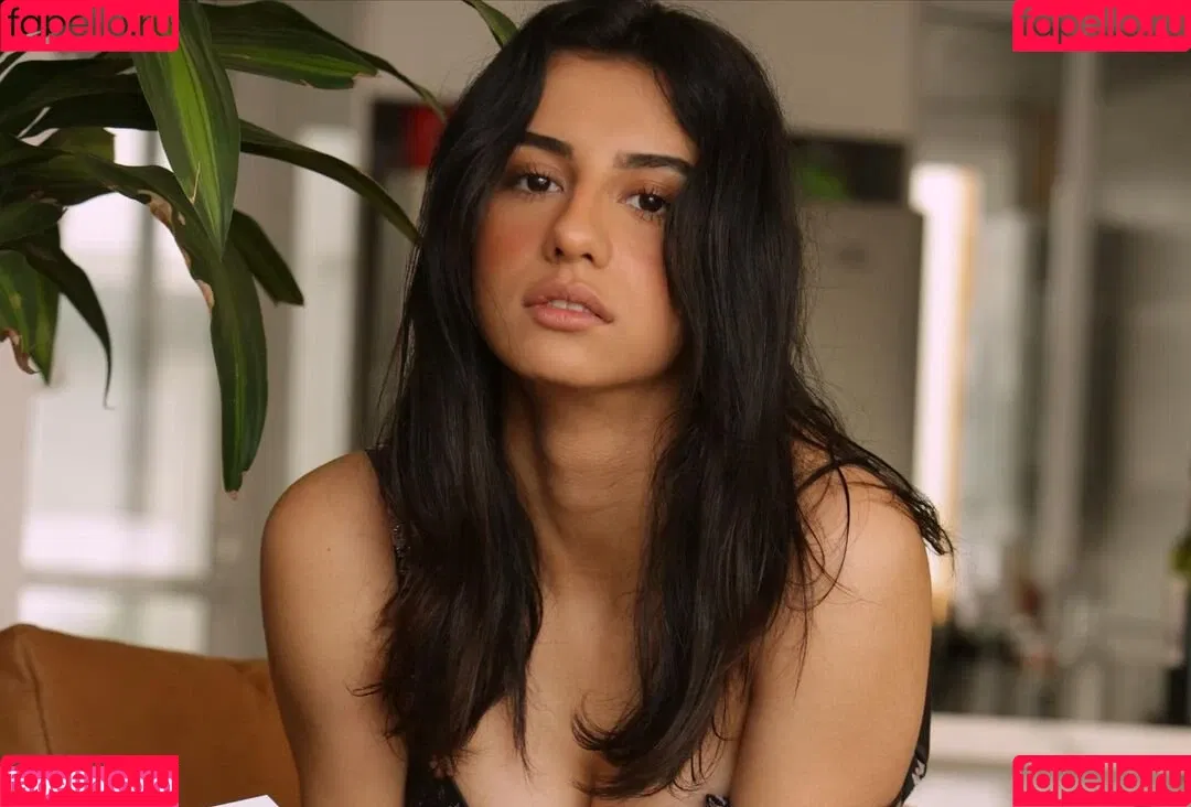 Mars Aguirre Onlyfans Photo Gallery 