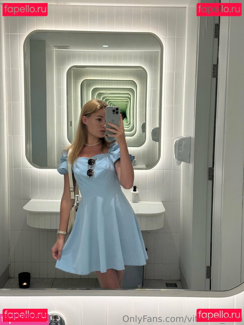 vitamin_nika Nude Onlyfans Photo 12