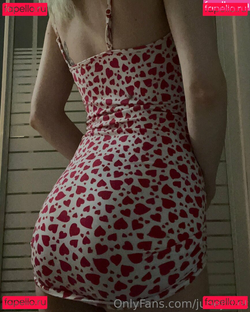 junejuliet Nude Onlyfans Photo 37