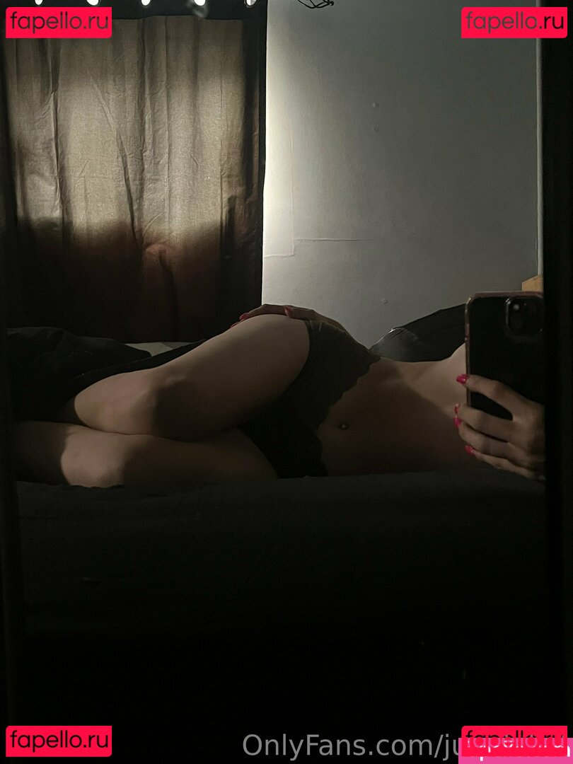 junejuliet Nude Onlyfans Photo 17