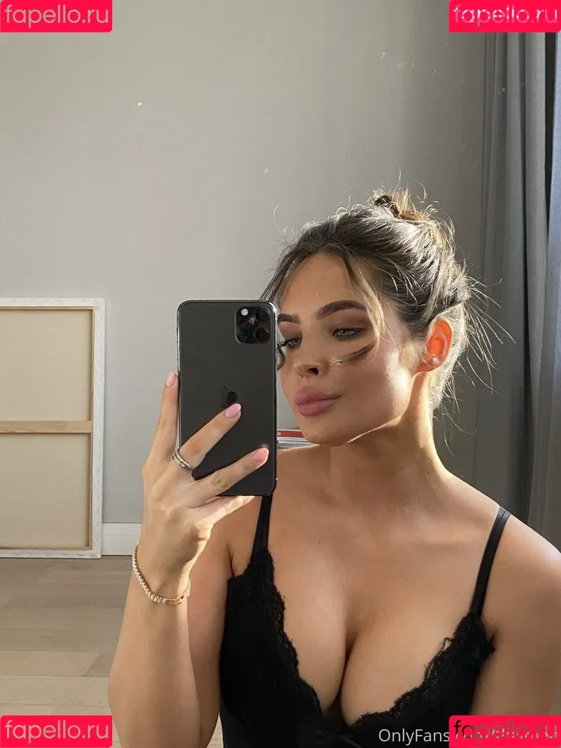 Tereze Kalman Onlyfans Photo Gallery 