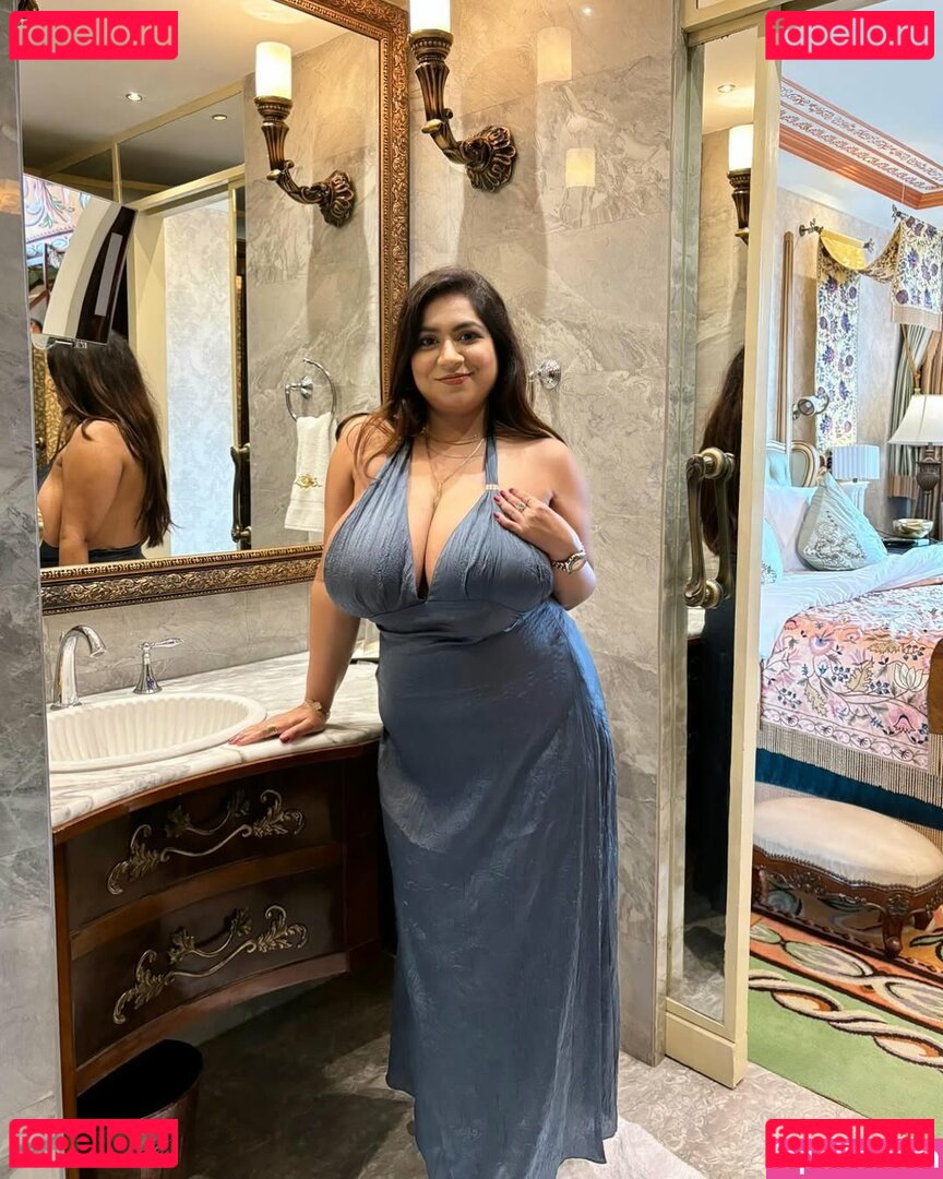 Charu Sharma Nude Onlyfans Photo 36