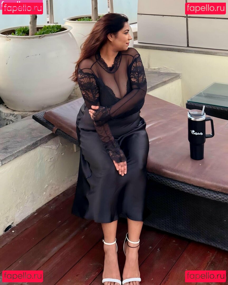 Charu Sharma Nude Onlyfans Photo 27
