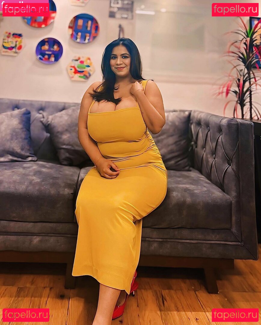 Charu Sharma Nude Onlyfans Photo 20