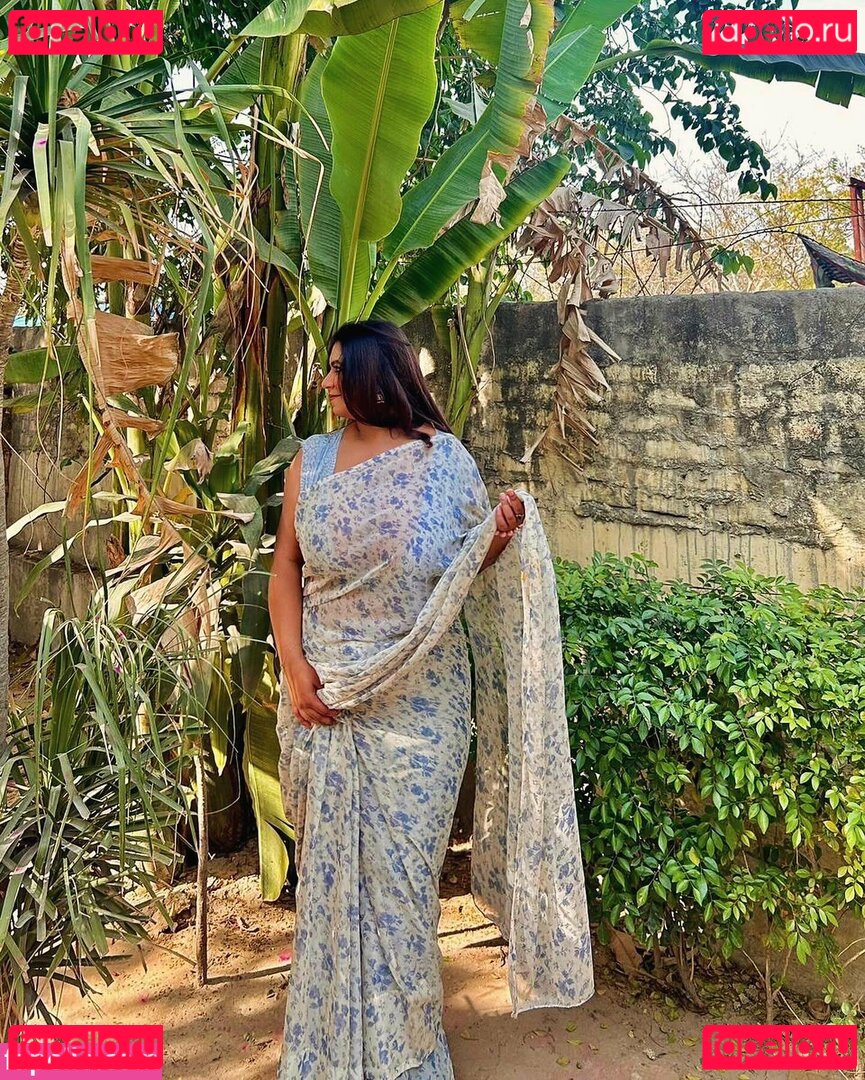 Charu Sharma Nude Onlyfans Photo 16