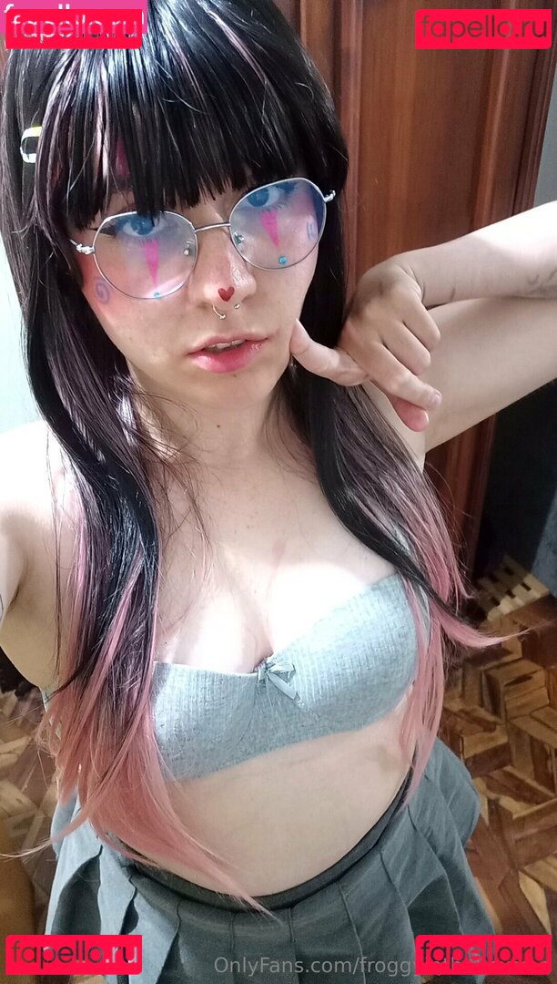 froggyintheboxfree Nude Onlyfans Photo 12