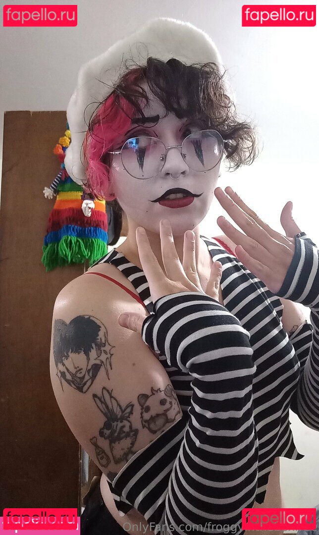 froggyintheboxfree Nude Onlyfans Photo 8