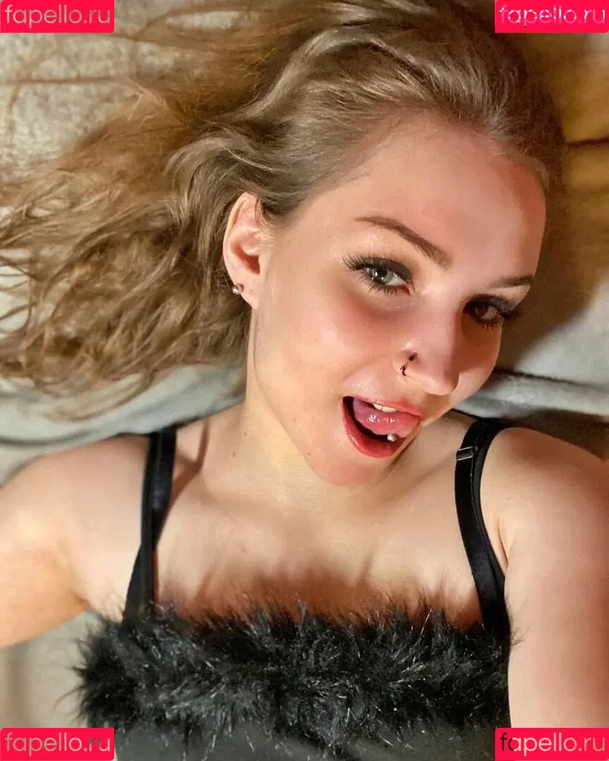 Stormy Fox Onlyfans Photo Gallery 