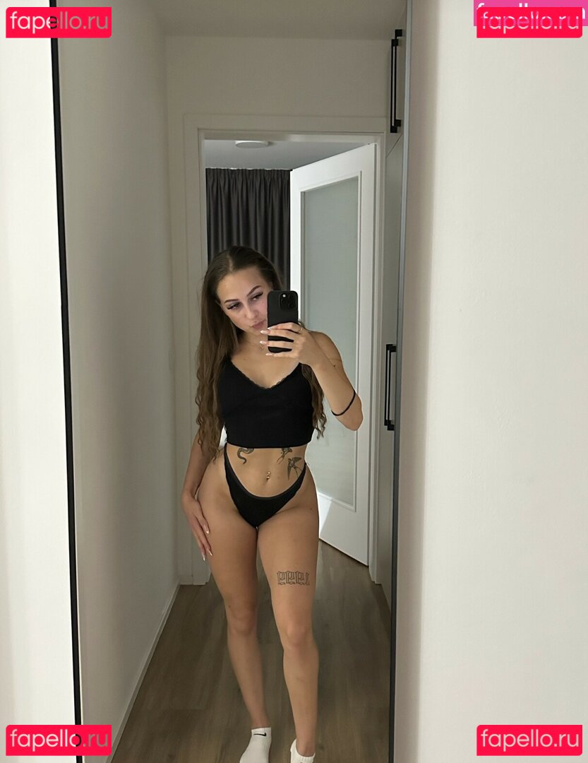 Malakaja Nude Onlyfans Photo 41