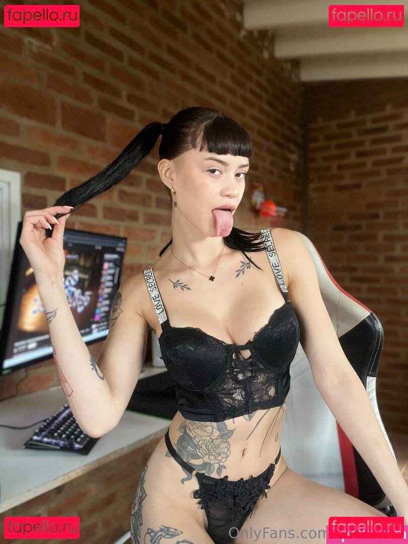 yoursaria Nude Onlyfans Photo 17