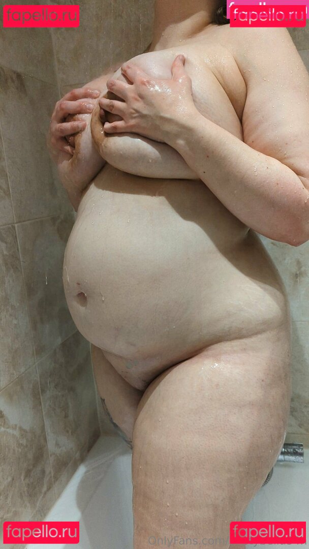 bustybella34h Nude Onlyfans Photo 26
