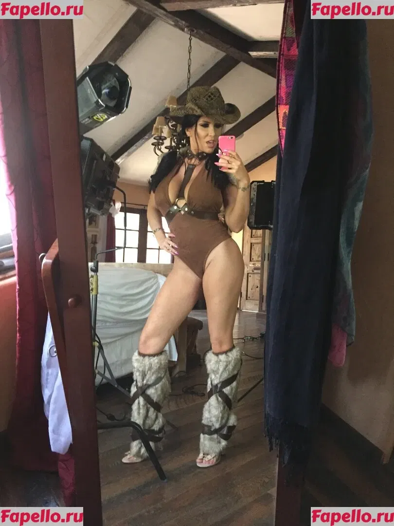 Romi Rain Onlyfans Photo Gallery 
