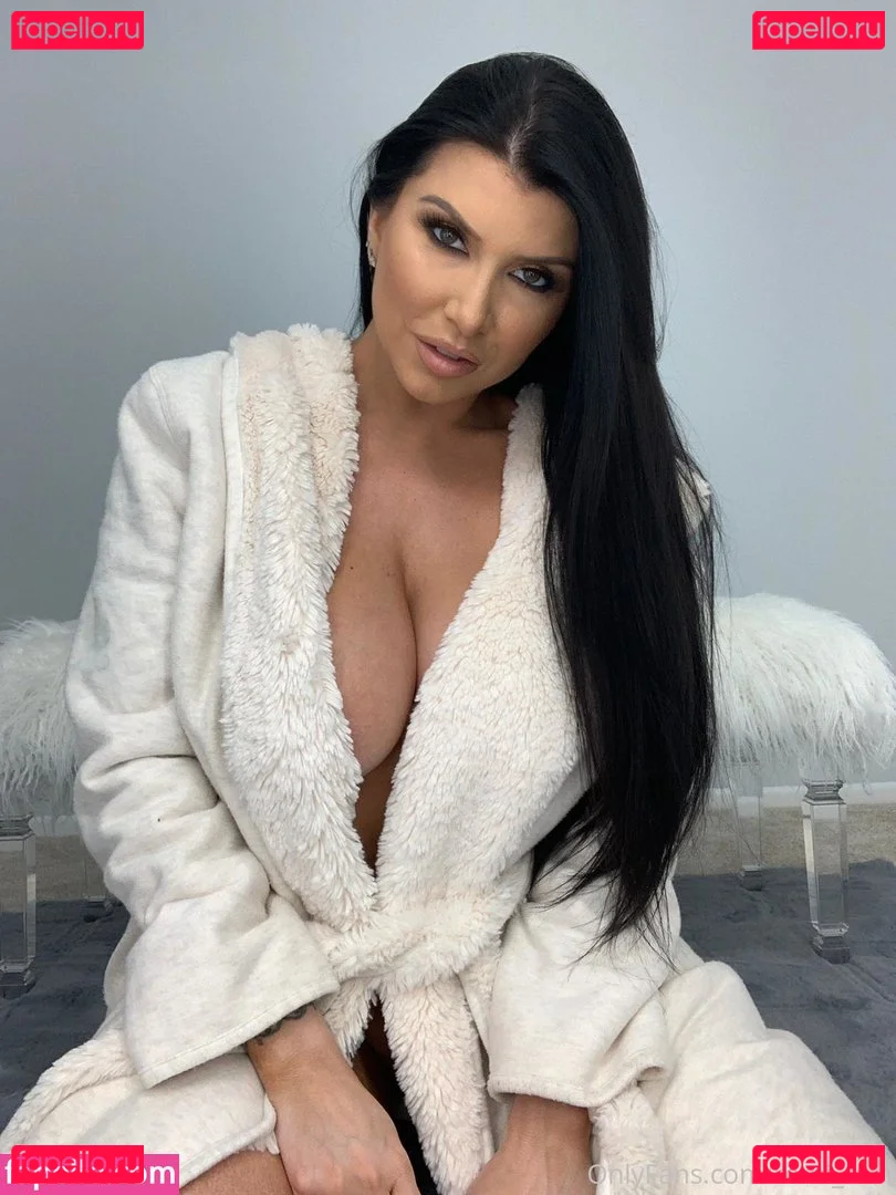 Romi Rain Onlyfans Photo Gallery 