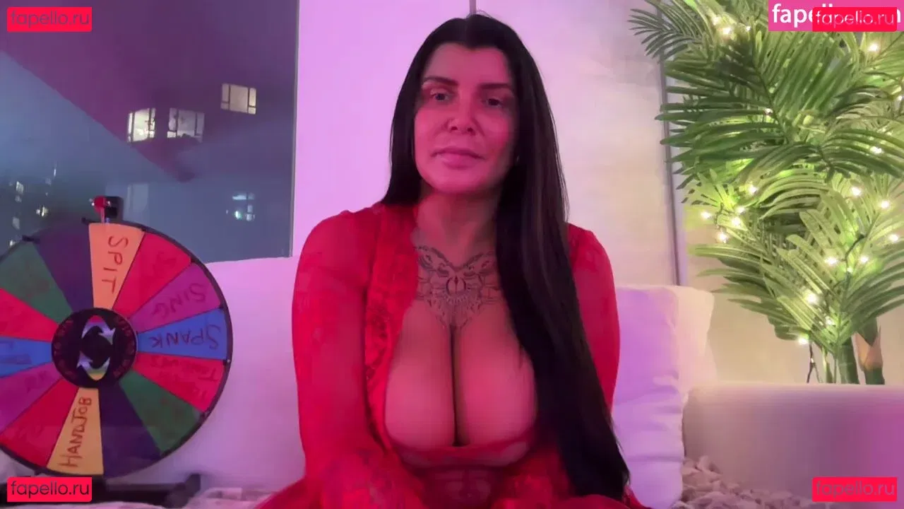 Romi Rain Onlyfans Photo Gallery 