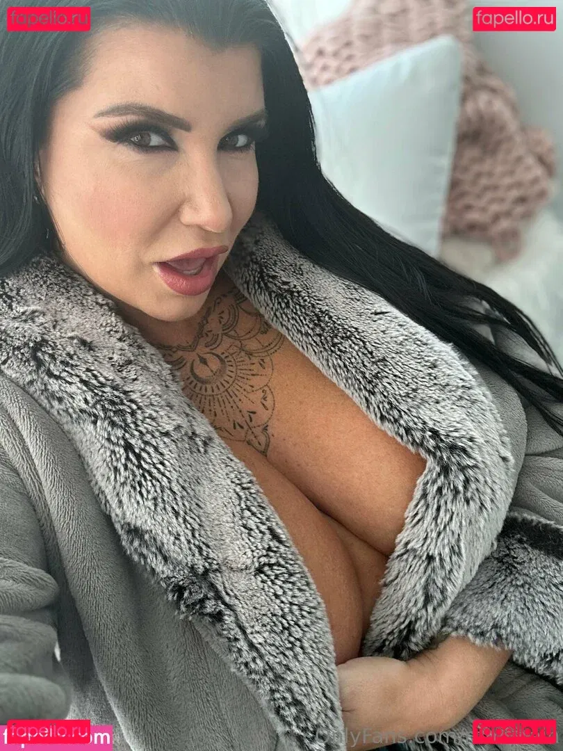 Romi Rain Onlyfans Photo Gallery 