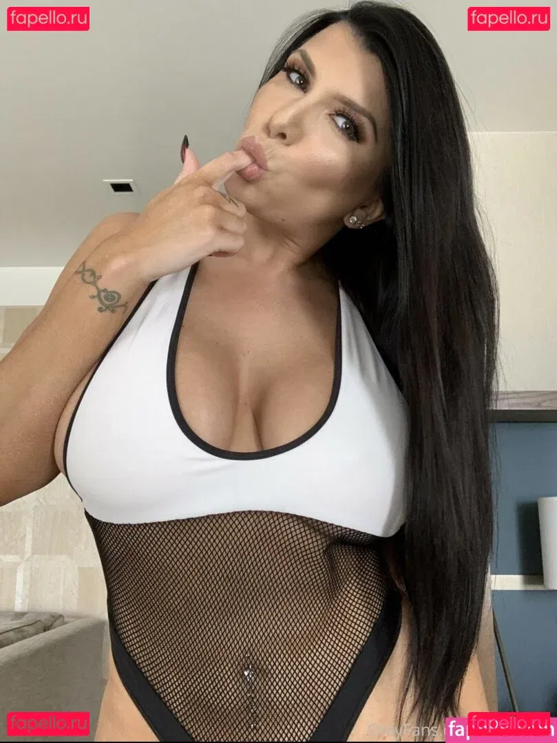 Romi Rain Onlyfans Photo Gallery 