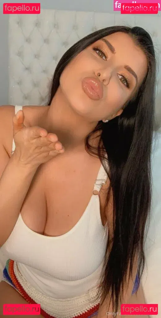 Romi Rain Onlyfans Photo Gallery 