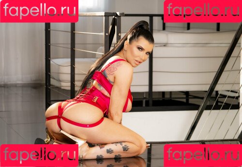 Romi Rain Onlyfans Photo Gallery 