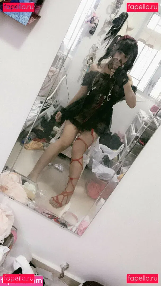 NazoEirian Onlyfans Photo Gallery 