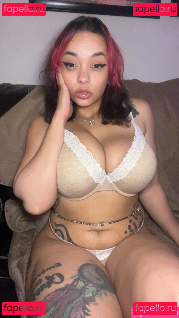 Creamistcakes Nude Onlyfans Photo 3