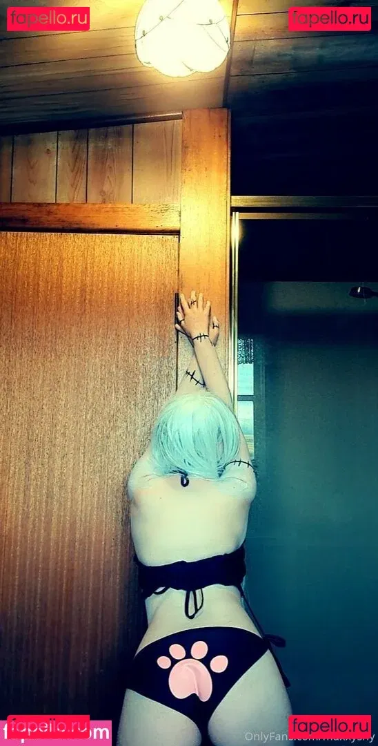 maxxyshy Onlyfans Photo Gallery 