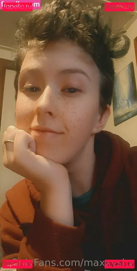 maxxyshy Onlyfans Photo Gallery 