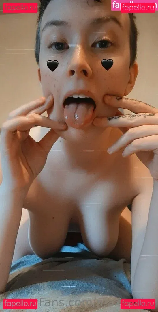 maxxyshy Onlyfans Photo Gallery 