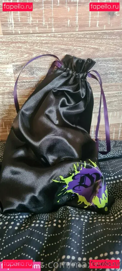 maxxyshy Onlyfans Photo Gallery 