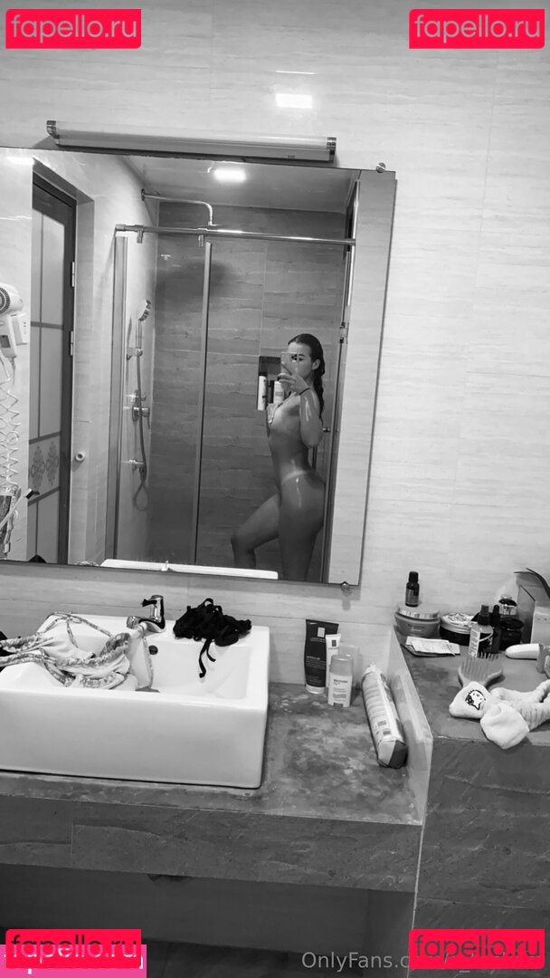 Lea Stocko Nude Onlyfans Photo 40