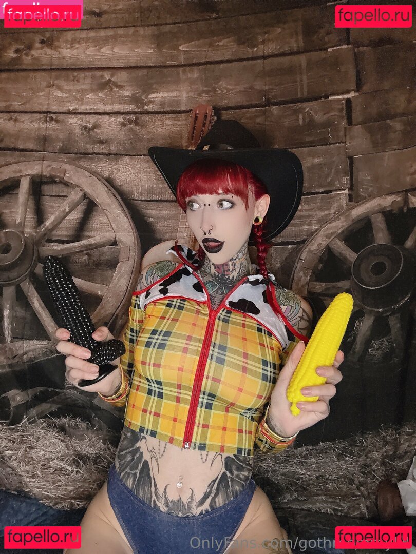 gothmommylilli Nude Onlyfans Photo 11