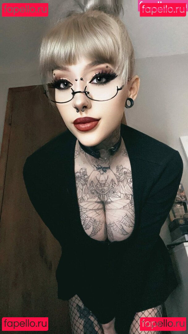 gothmommylilli Nude Onlyfans Photo 4
