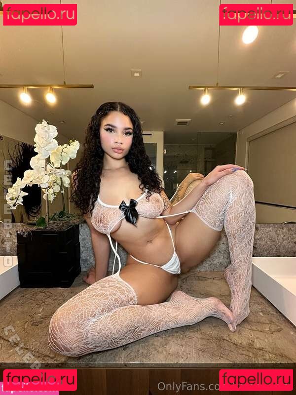 Rainhearts Nude Onlyfans Photo 16