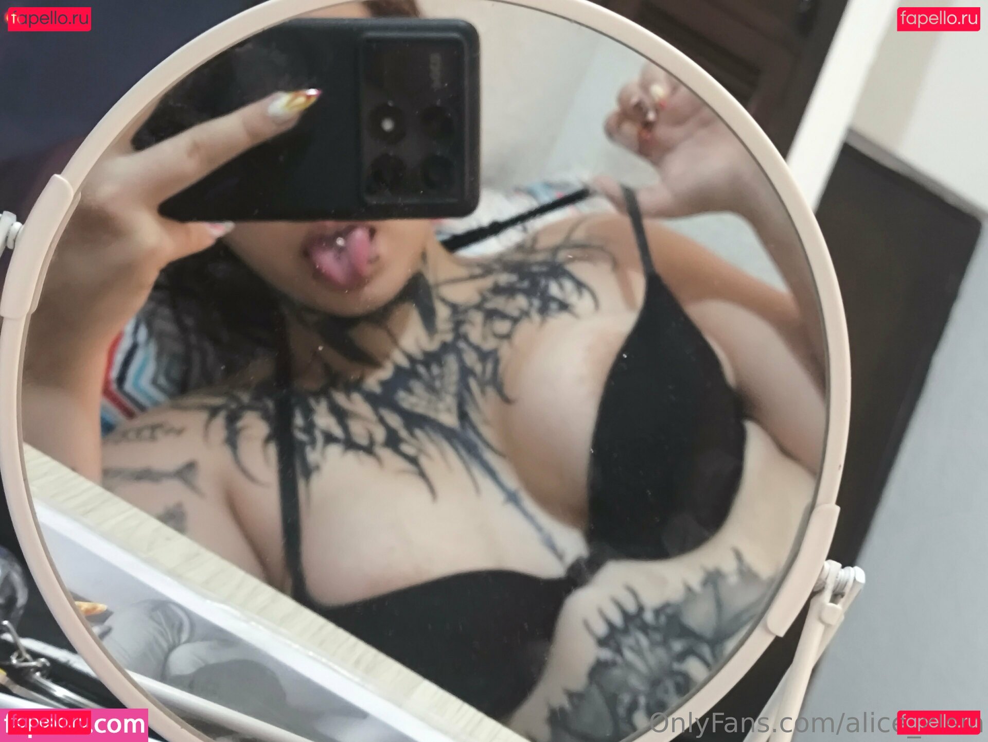 Selunyx Nude Onlyfans Photo 7